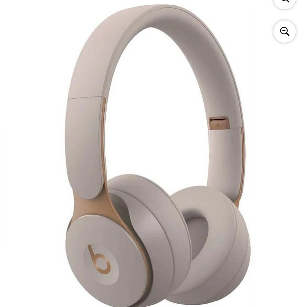 Beats by Dre Solo Pro Over-Ear Headphones - Cream and Gold